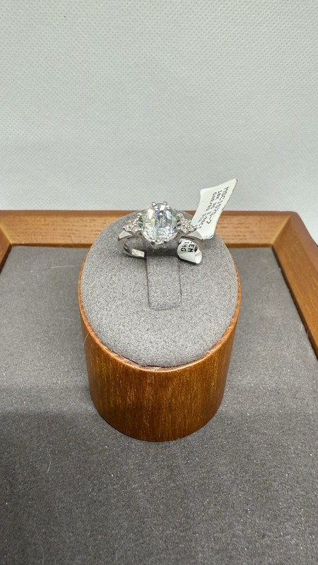 10K White Gold Green Gemstone Ring Diamond Accents 3.00CT Size 7