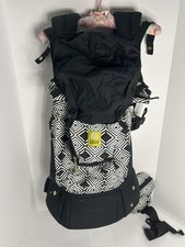 Lillebaby Carrier Original 6 In 1 Black with White Chevron Accents Lille Bsby