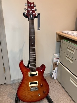PRS SE Custom 22 Sunburst Solid Body Guitar with Gig Bag