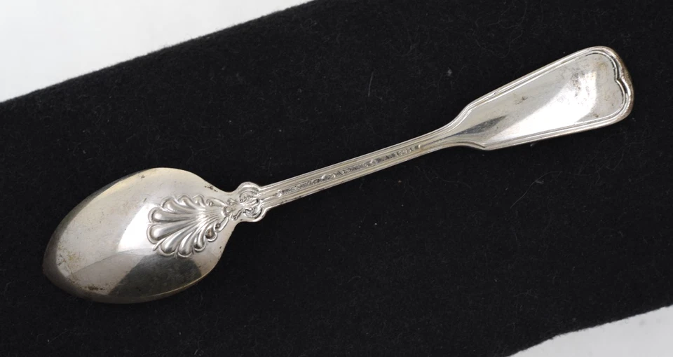 Tiffany & Co. Demitasse Spoon Shell & Thread Sterling Silver No Mono - Image 2 of 4