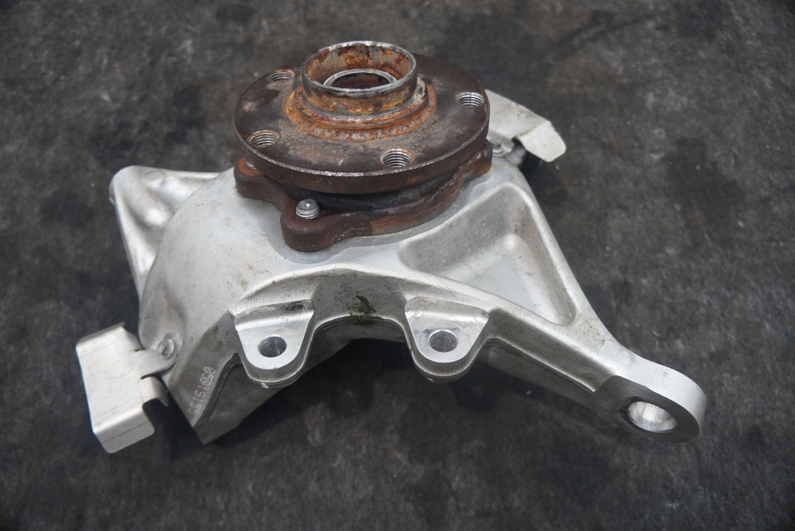 Rear Right Spindle Knuckle Hub Wheel Bearing 14B0575CP OEM McLaren 720S 2020