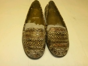 aerosoles leopard print loafers