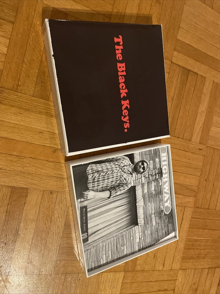 THE BLACK KEYS - BROTHERS(DELUXE REMASTERED 9X7" VINYL BOXSET 9 - Bild 3 von 4