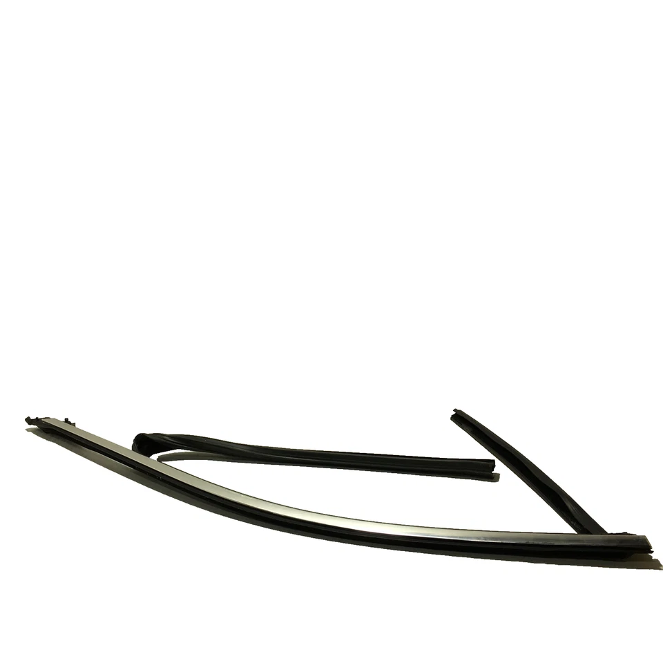 BMW OEM 540i PUERTA LATERAL DEL PASAJERO DELANTERO VENTANA CANAL FUNCIONAMIENTO SELLO 2017-2023 Foto 2 de 4