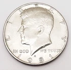 1981 P KENNEDY HALF DOLLAR  AVE CIRCULATED **FREE SHIPPING**