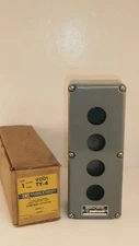 SQUARE D 4 UNIT ENCLOSURE HEAVY DUTY OILTIGHT CONTROL STATION 9001 TY-4 *NIB*