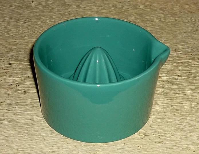 Large Ceramic Pottery Citrus / Orange Deep Juicer - Reamer w Spout. Mid Century