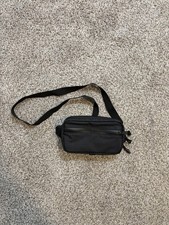 The Brown Buffalo Conceal Waistpack Sling Ultra Black Grid - TBB Crossbody