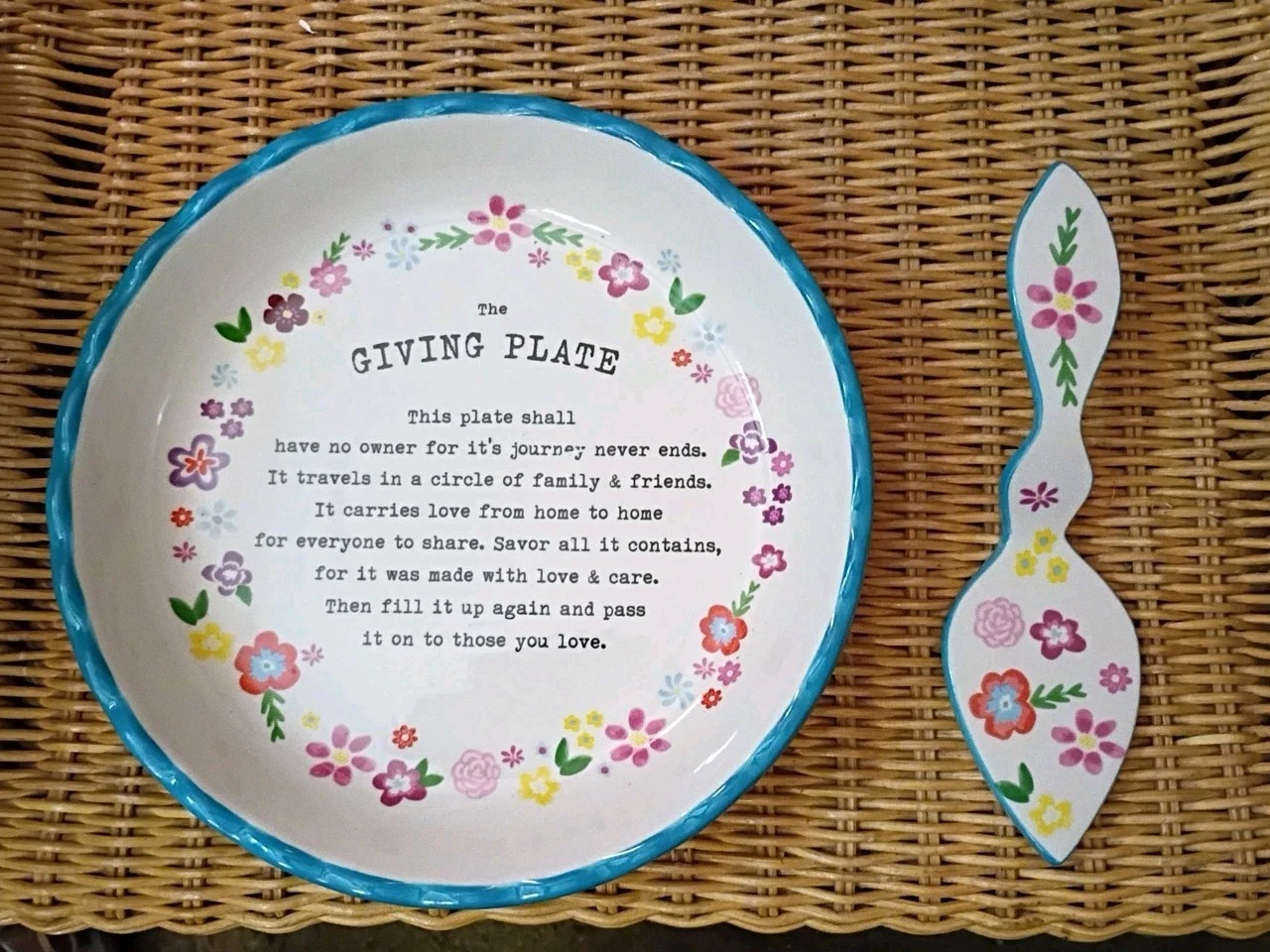 The Turquoise Table "The Giving Plate" Ceramic 10" Pie Dish & Matching Serve Set