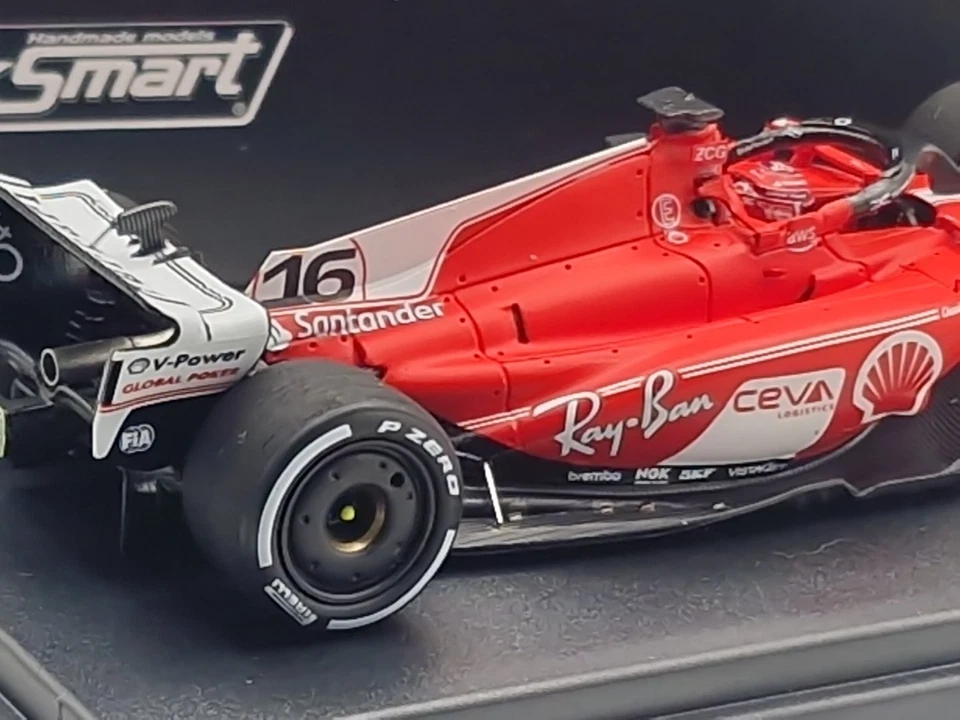 1:43 LOOKSMART Ferrari F1 Sf-23 #16 Las Vegas Usa Gp 2023 Leclerc LSF1049 Modell - Bild 4 von 4