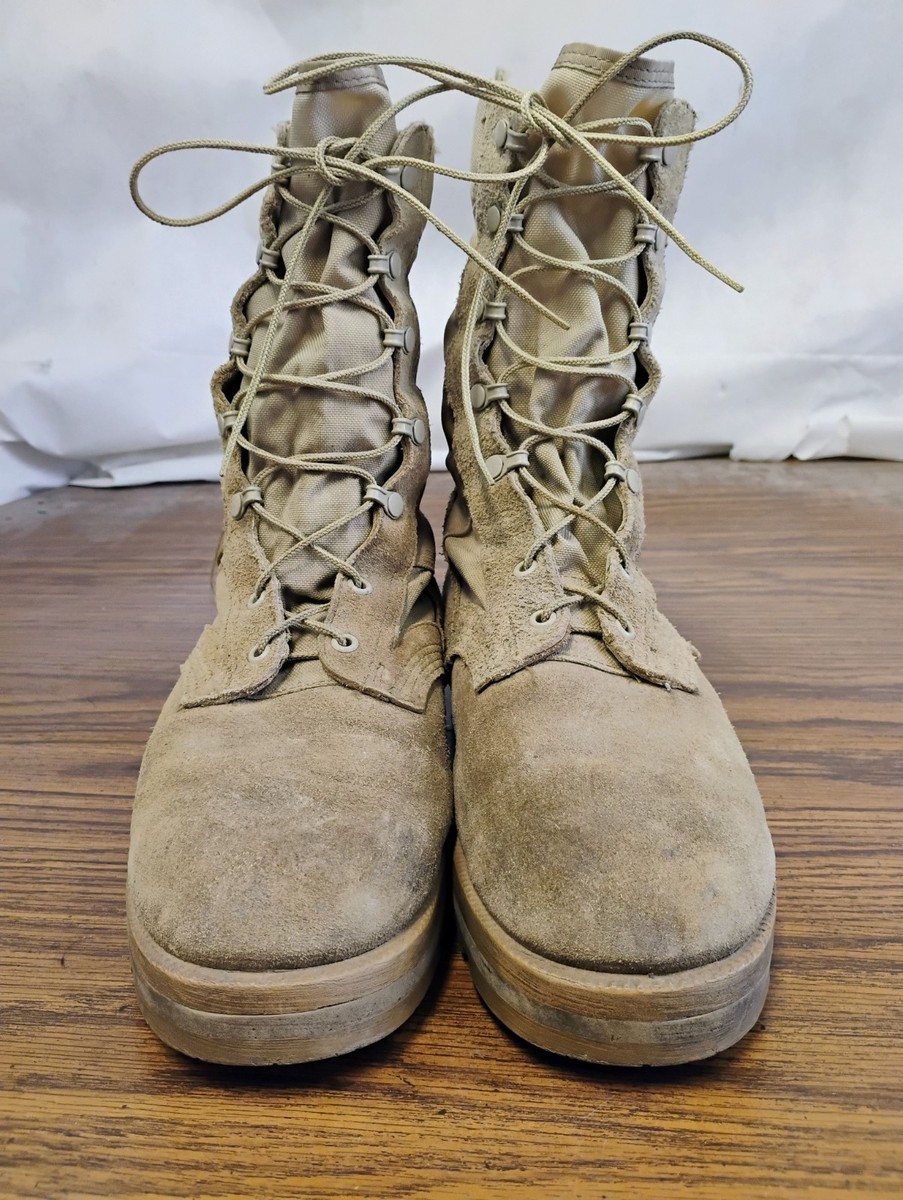 Wellco Men's Size 10.5 US Army Desert Boots Suede Combat Boots