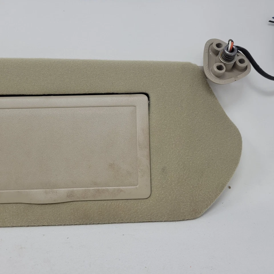 00-05 Chevrolet Impala pasajero lado derecho parasol bronceado Foto 4 de 4