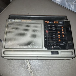 Emerson AR2470 Multi-Band Radio Unisex Gray Vintage TV Sound Weather AM FM