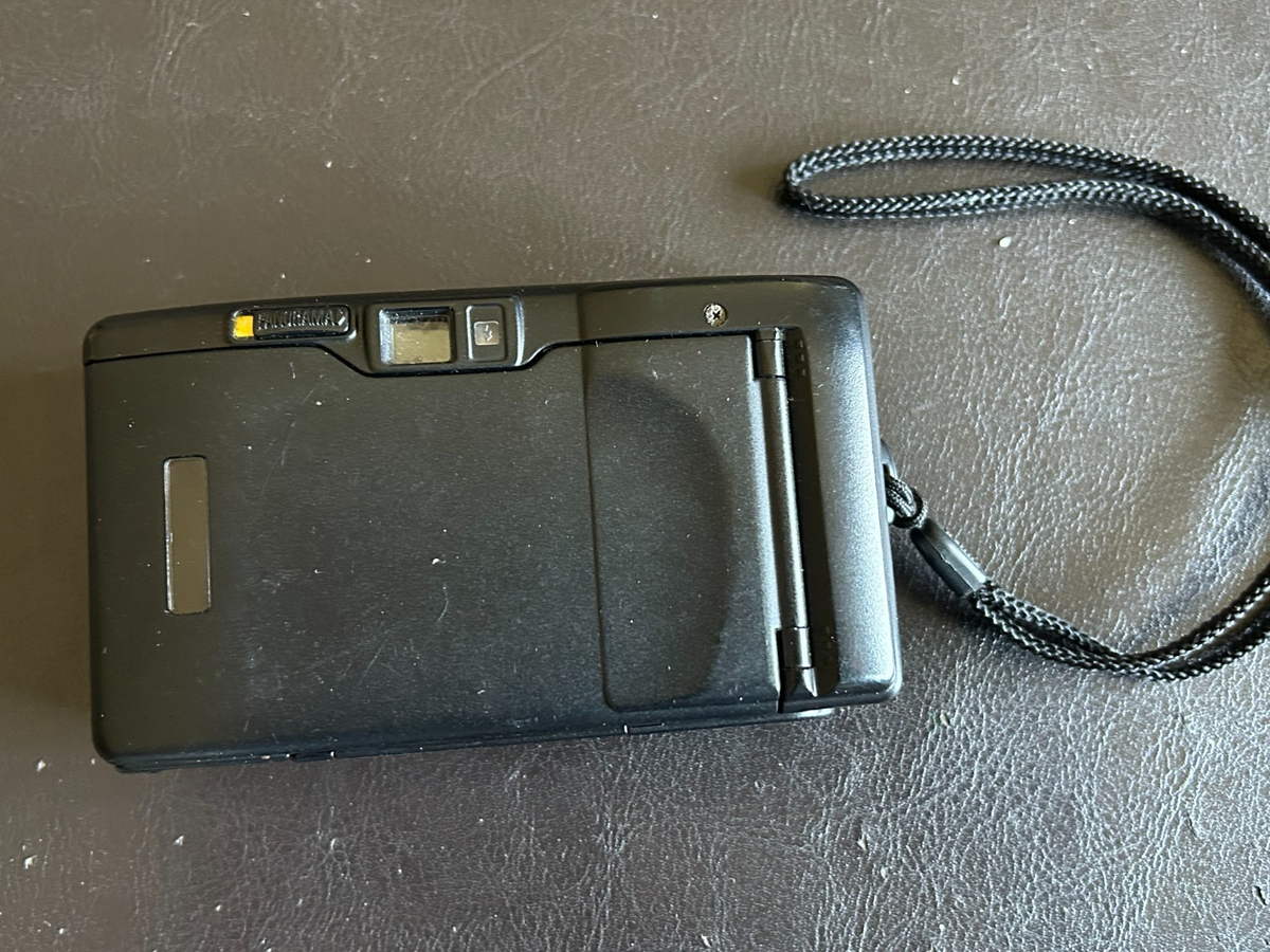 Nikon AF600 Panorama 35mm Point & Shoot Film Camera 28mm Lens