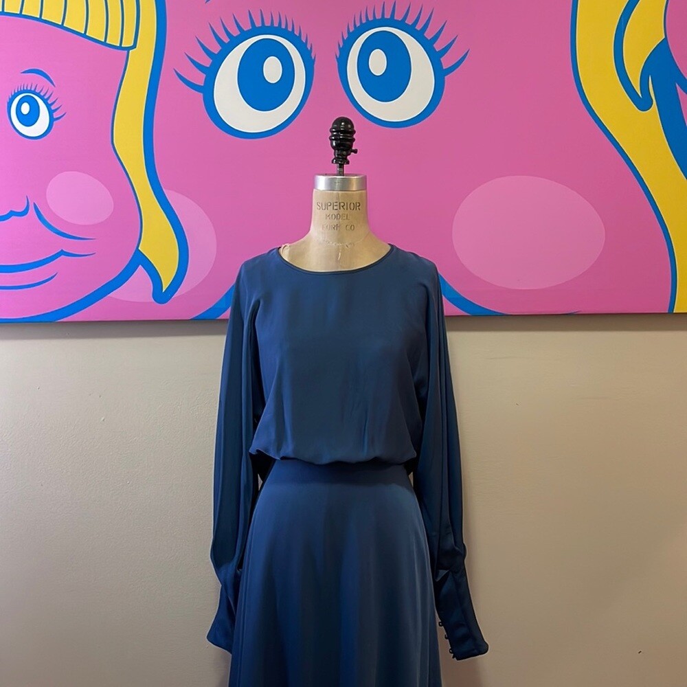 BCBGMaxAzria Blue Long Sleeve Dress Gown | eBay BCBGMaxAzria Blue Long Sleeve Dress Gown | eBay
