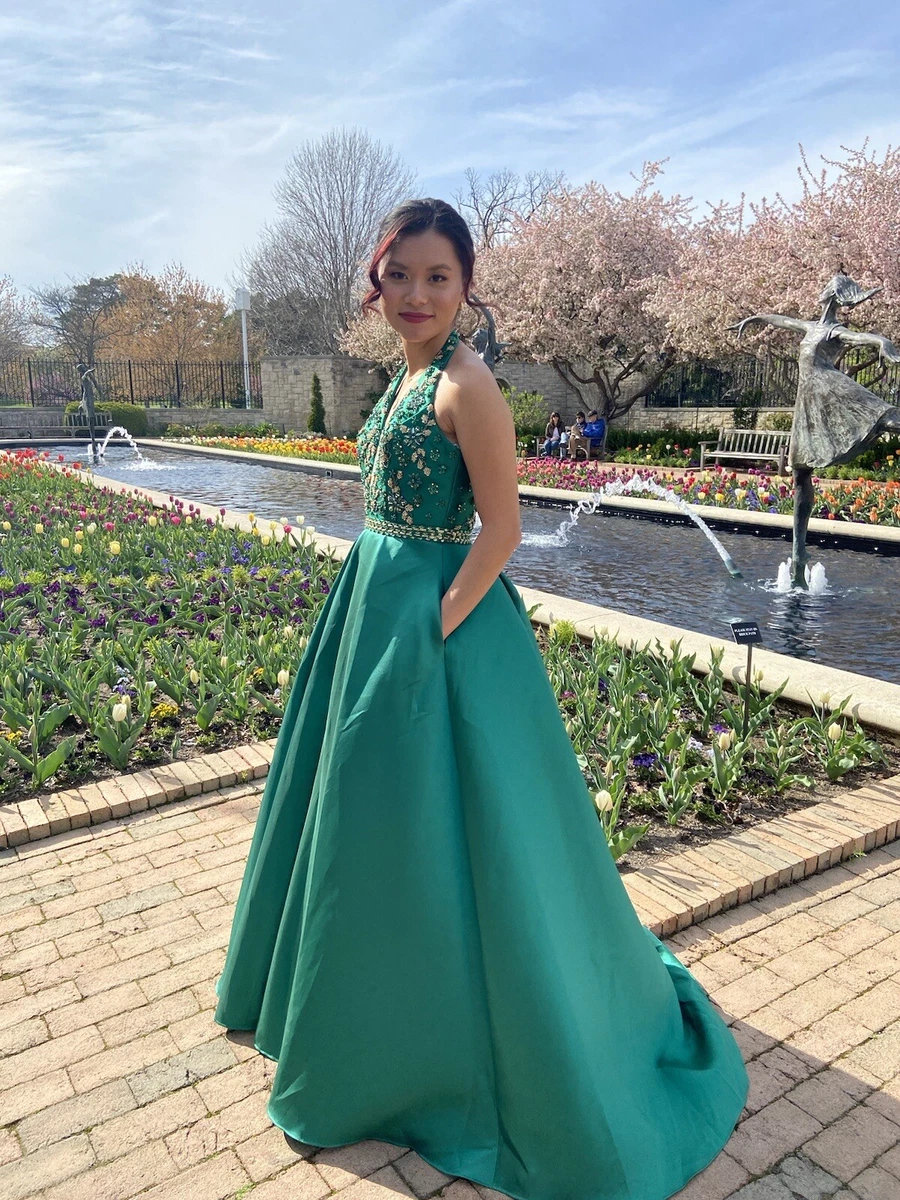Spring Prom Setting Spring Green Prom Dresses