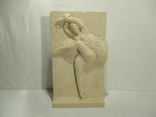 Statue, sculpture du XXe siècle et contemporaines en pierre