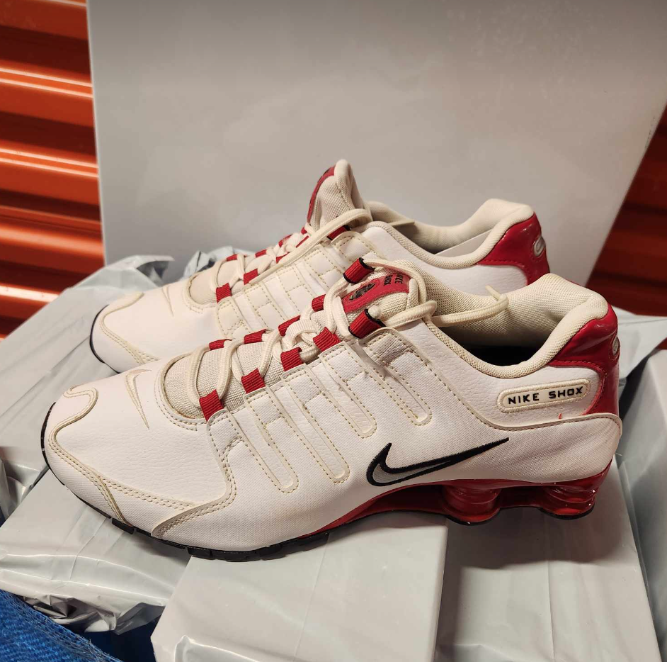 NEW Men's Nike SHOX NZ Running Shoes Torch Sneakers White NEW Men's Nike SHOX NZ Running Shoes Torch Sneakers White
