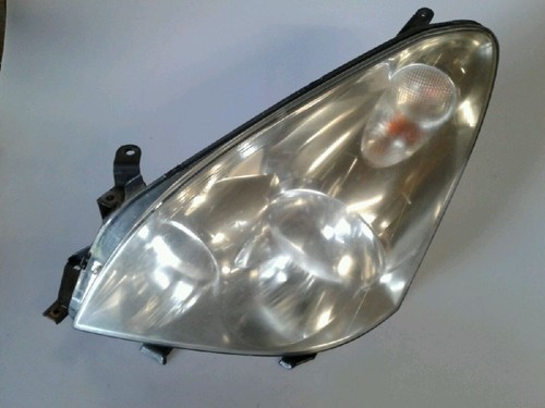 Phare Avant Gauche Toyota Corolla Verso II Ph.2 (811700F080 / J0-7054X) - Occasion