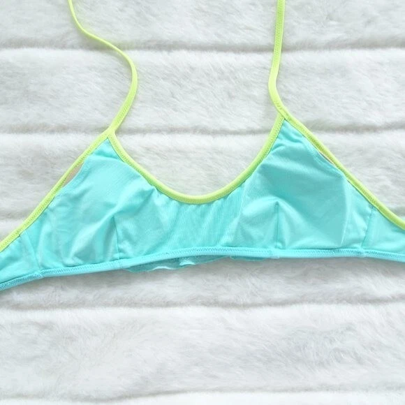 Top de biquíni Victoria's Secret verde perfeito tamanho XS 2014 - Imagem 4 de 4