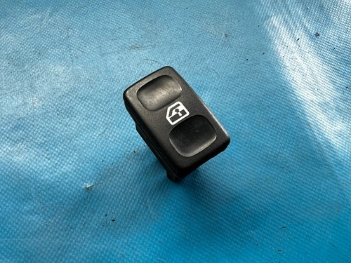 MG F Window Switch (YUF101060) 1996 - 2000 - 第 1/3 張圖片