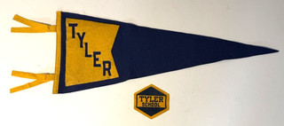 Vintage Tyler Elementary School Felt Pennant Flag Berkley Michigan MI Blue Gold