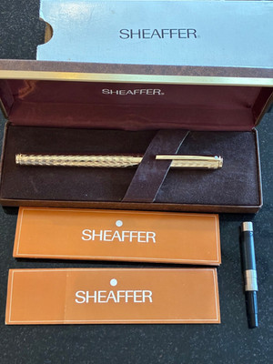 SHEAFFER FÜLLFEDERHALTER VERGOLDET MIT KOMPATIBLEM KONVERTER