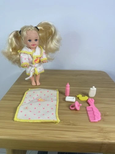 Vintage 1995 Bathtime Fun Kelly Baby Sister of Barbie With Accessories