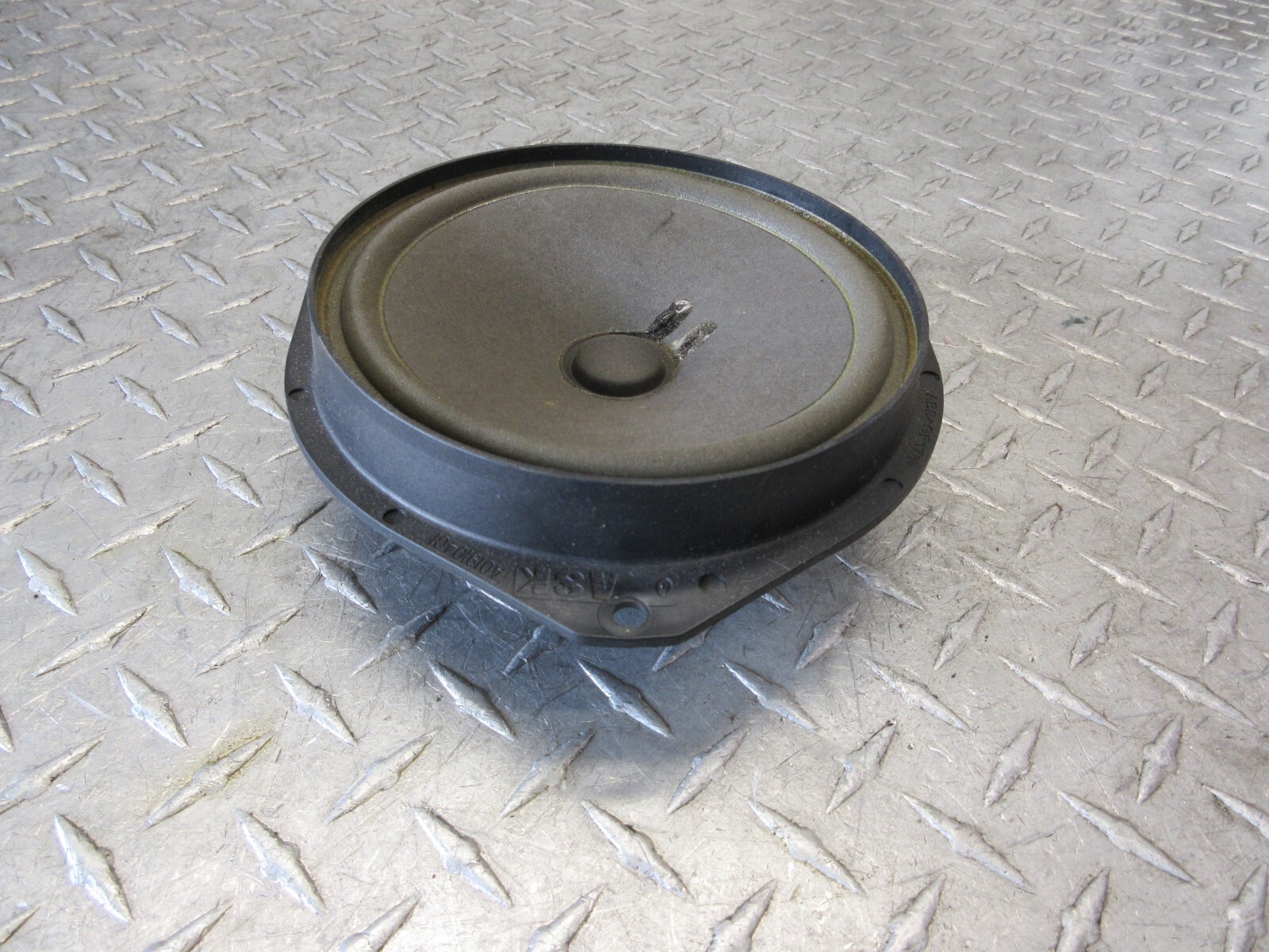 14-17 2017 Maserati Ghibli LEFT RIGHT REAR DOOR AUDIO SPEAKER 670002147 A0191040