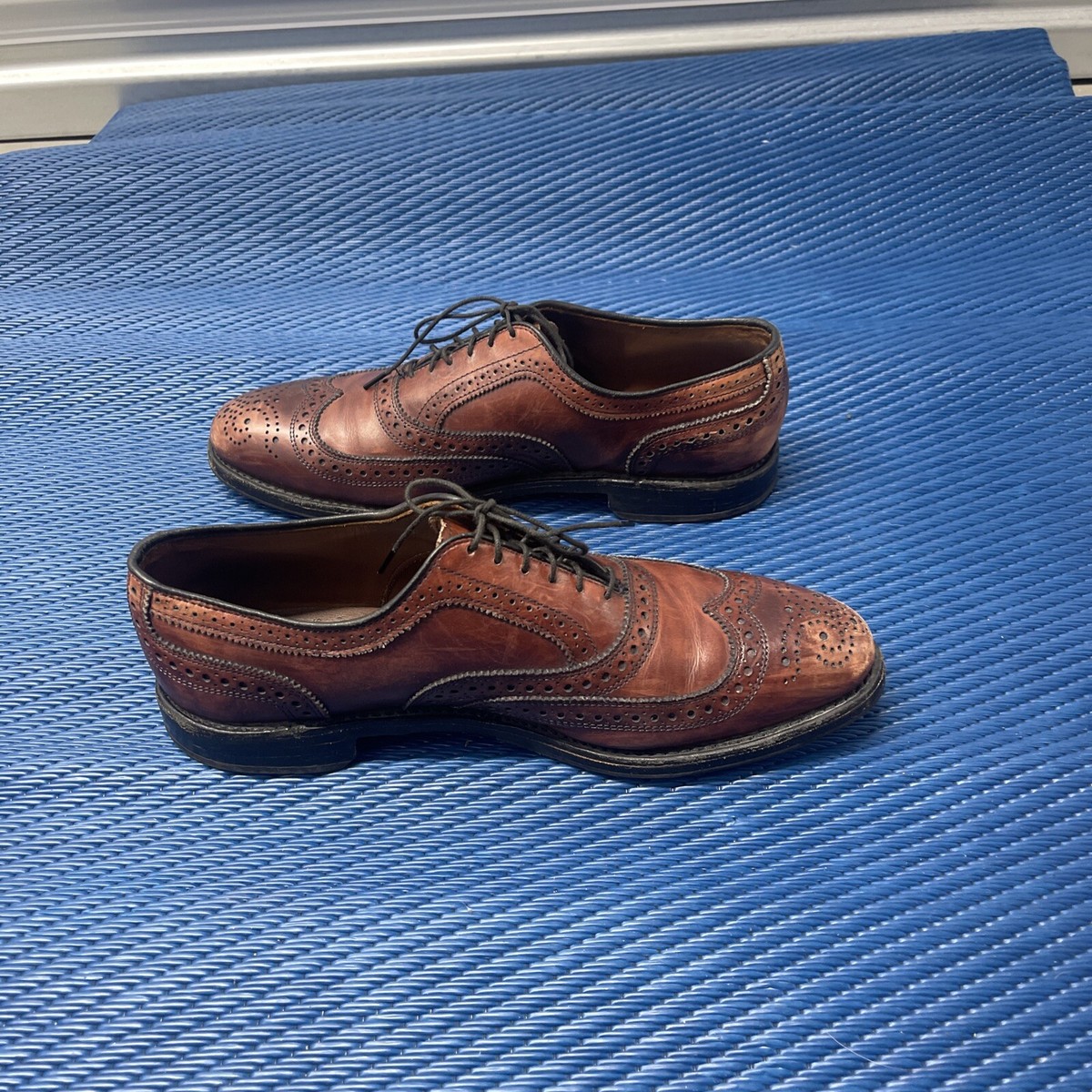 allen edmonds mcallister dark chili mens 9.5D wingtip brogue  display picture 1