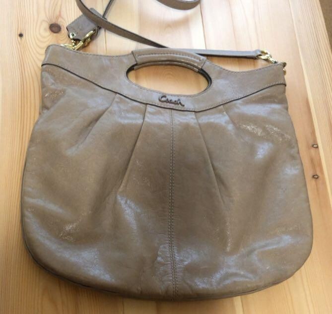 COACH's Shoulder Hand Tote Bag Leather 14055 Beige inside zipper pocket Used
