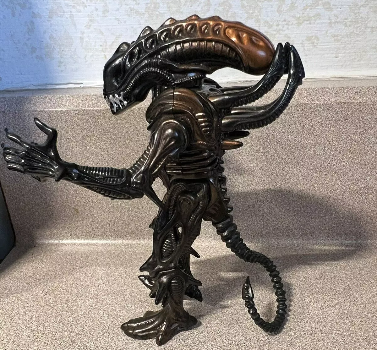 Vtg 1992 FOX Kenner Aliens SCORPION ALIEN Xenomorph exploding