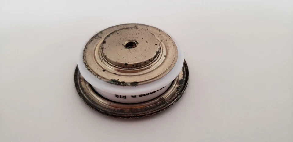 DIODOS/TIRISTORES ASEA YST2-03-P18D SIN CABLE DE PUERTA, NUEVO EN CAJA Foto 3 de 4