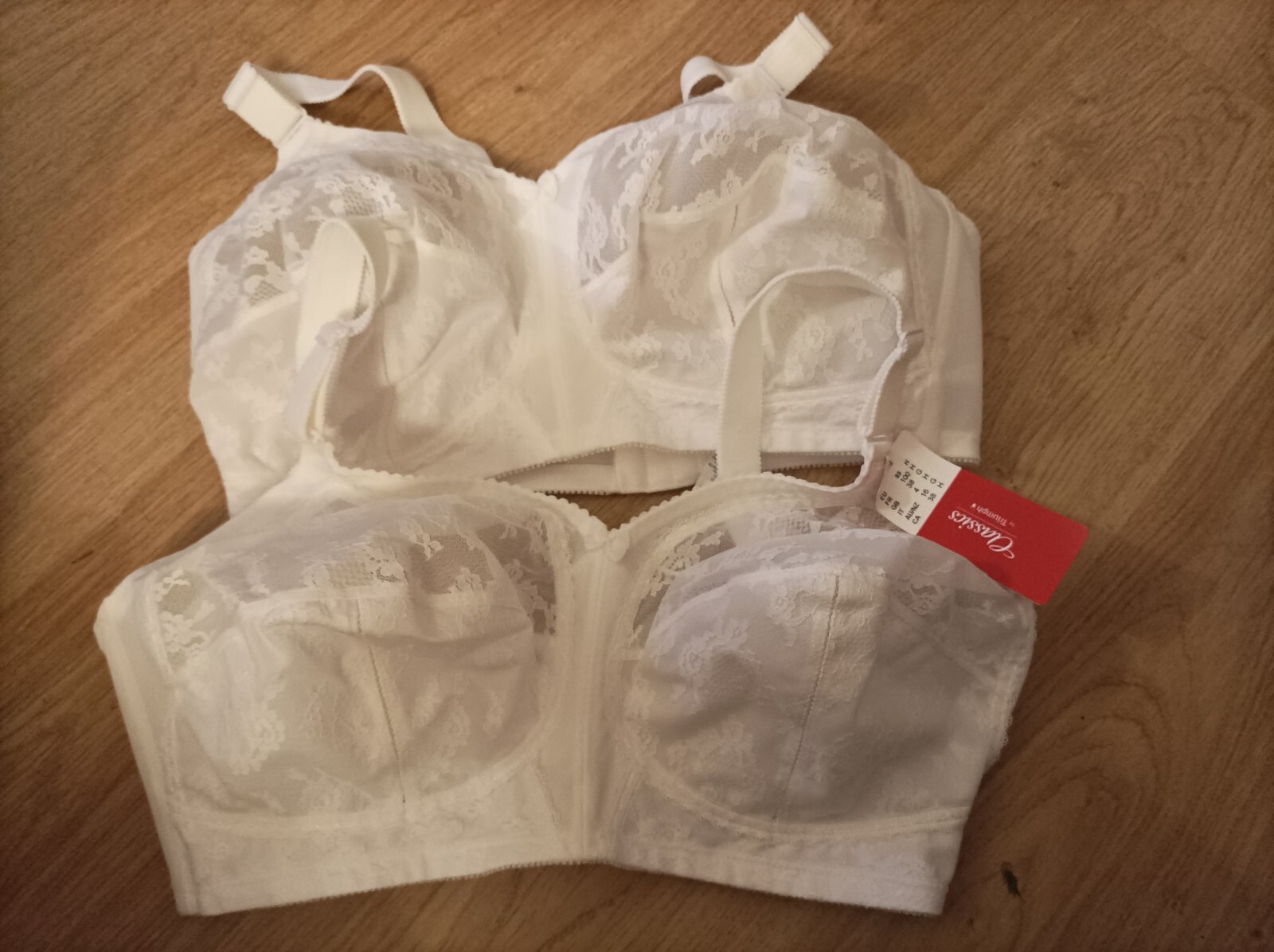 2 Triumph Doreen Bras 38G Classic Unwired Bra Non Padded Full Cup Firm