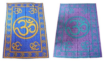 OM AUM OOM Wandbehang Tagesdecke Dekotuch 140x200 Batik Sanskrit Hippie Goa yoga