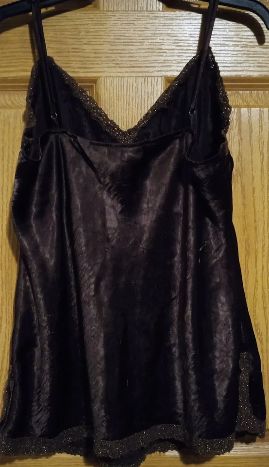 复古 Y2K MixIt 女式棕色缎面闪亮婴儿娃娃迷彩吊带上衣,尺寸 1X — 第 2/3 张图片