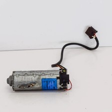 Mercedes Benz S-Klasse W220 Sitzsteuermotor vorne links 0130002479 A2208201542 Mercedes Benz S-Klasse W220 Sitzsteuermotor vorne links 0130002479 A2208201542