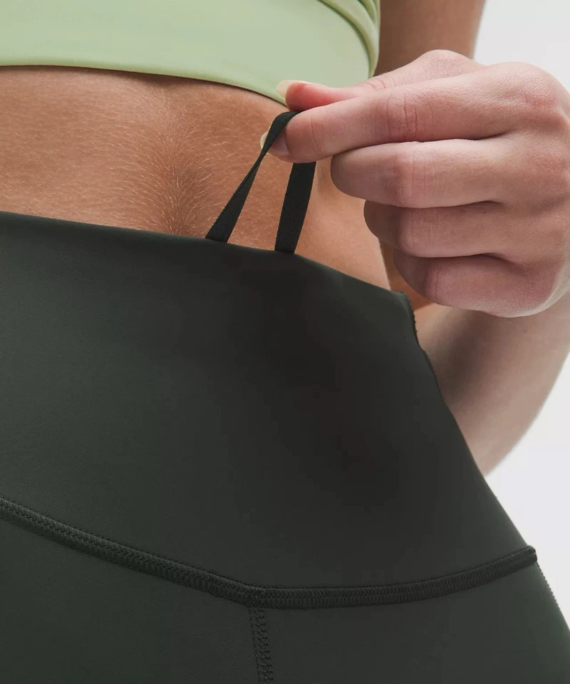 Leggings ajustados de tiro alto rápidos y gratuitos Lululemon en verde selva tropical talla 8 Foto 4 de 4