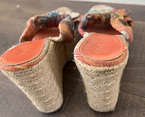 Mia Rita Wedge Heel Floral - Picture 3 of 4