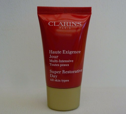 CLARINS Super Restorative Day Cream, 15ml, Brand New Sealed!