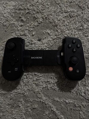 Backbone One BB-01 iPhone Mobile Gaming Controller