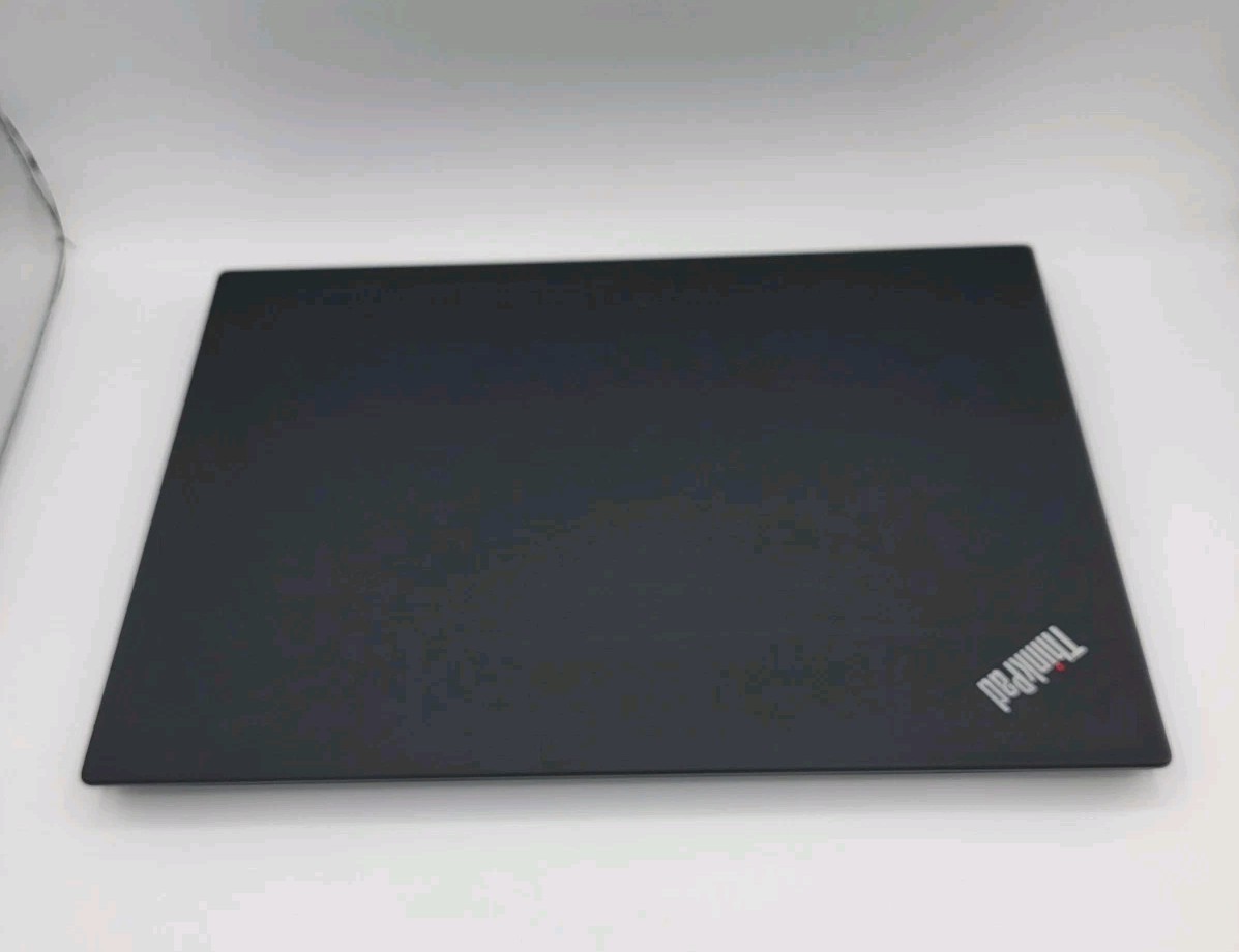 Lenovo ThinkPad T495, 14-Inch Laptop, with AMD Ryzen 5 3500U, 256 GB SSD (Solid State Drive), No OS