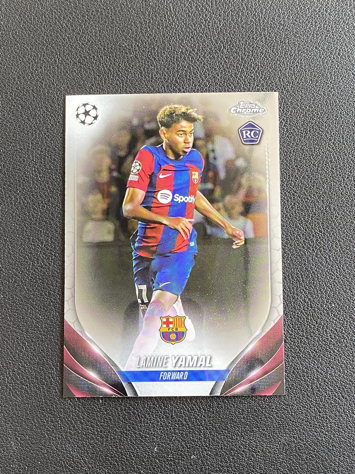 Lamine Yamal 2023-24 Topps Chrome UEFA RC Base #64