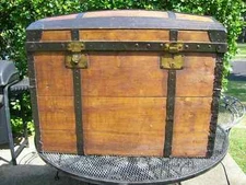 ANTIQUE DOME TOP TRUNK