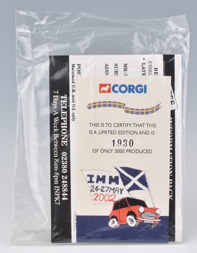 Corgi Code 3 H & I Supplies International Mini Meet Model CP82223 Ltd Ed Of 3000 - Picture 3 of 3