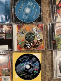 Sega Dreamcast Console HKT-3020 + 12 Games & Cables, Controller - TESTED