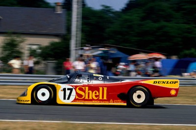 Hans Joachim Stuck Jr Klaus Ludwig Derek Bell Porsche AG Porsche - 1988 Photo 16