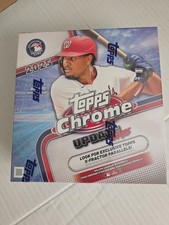 2025 Topps Chrome Update Series Sealed  Box 7 Packs & X-Factor Parallels. 42 Cds