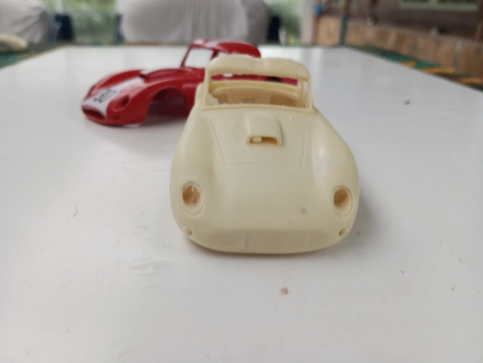 AC/AC COBRA LE MANS 1960 RESINA KBR 1/32 - Imagen 3 de 4