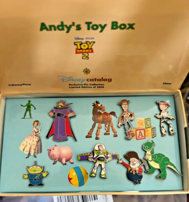 【激レア】トイストーリー2 ピンバッジセットAndy's Toy Box Toy Story 2 Andy's Toy Box Covered Wagon Boxed Pin Set, LE 2500 | eBay